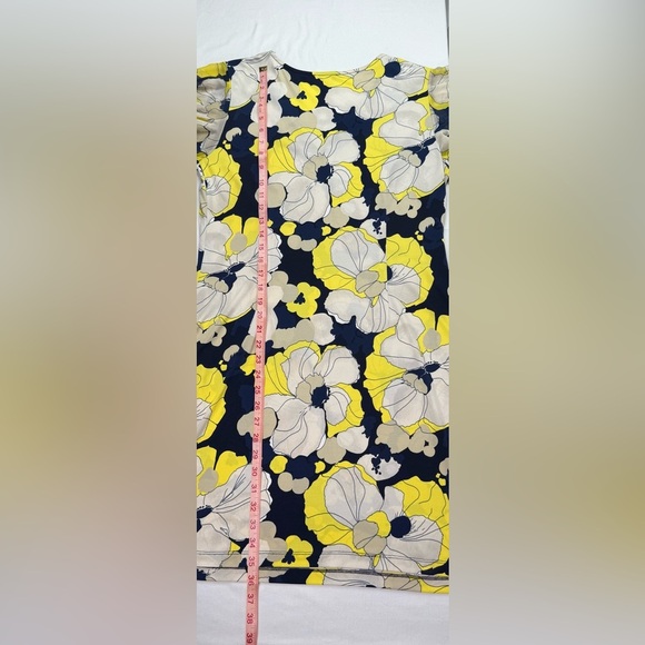 Dress Barn Floral Dress Bell Sleeves Size Medium - Picture 9 of 9